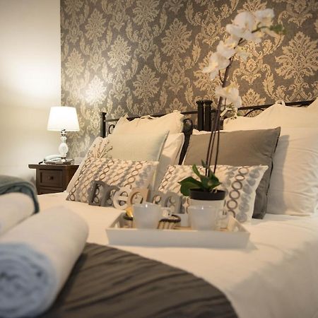 Hotel La Residenza Dell'Angelo Nuova Roma Esterno foto