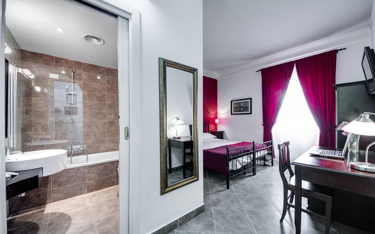 Hotel La Residenza Dell'Angelo Nuova Roma Esterno foto