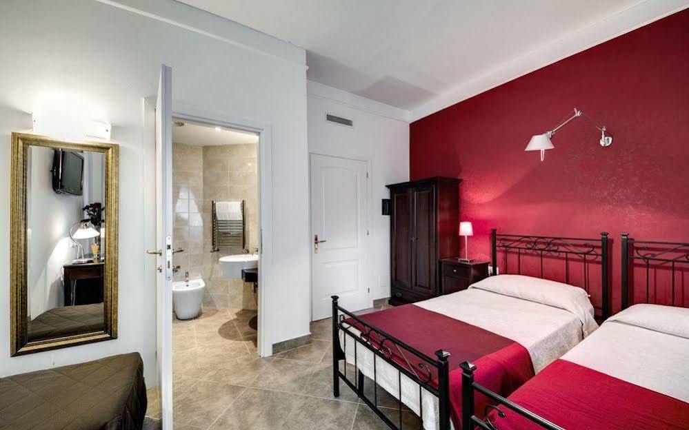Hotel La Residenza Dell'Angelo Nuova Roma Esterno foto